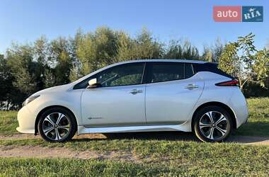 Хетчбек Nissan Leaf 2018 в Хмельницькому