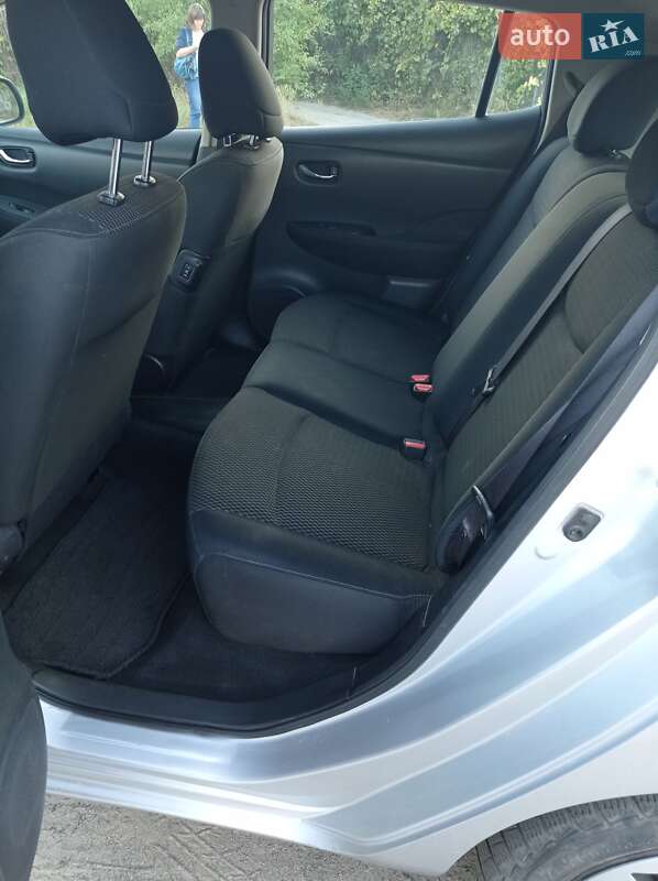 Хэтчбек Nissan Leaf 2013 в Киеве фото 17 Хэтчбек Nissan Leaf 2013 в Киеве