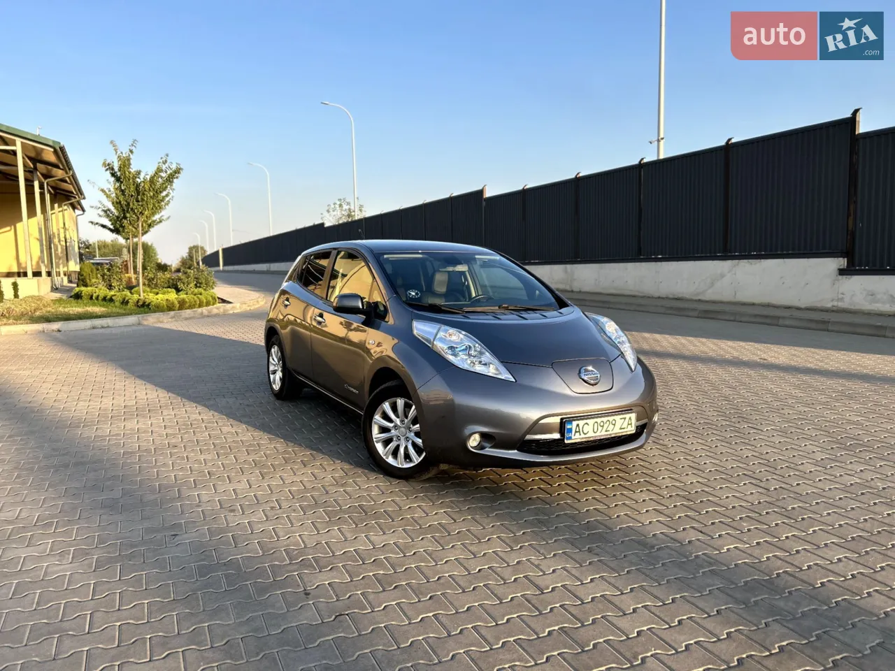 2013 Nissan Leaf - мініатюра 15