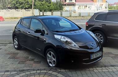 Хэтчбек Nissan Leaf 2014 в Черновцах