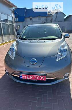 Хетчбек Nissan Leaf 2015 в Рівному