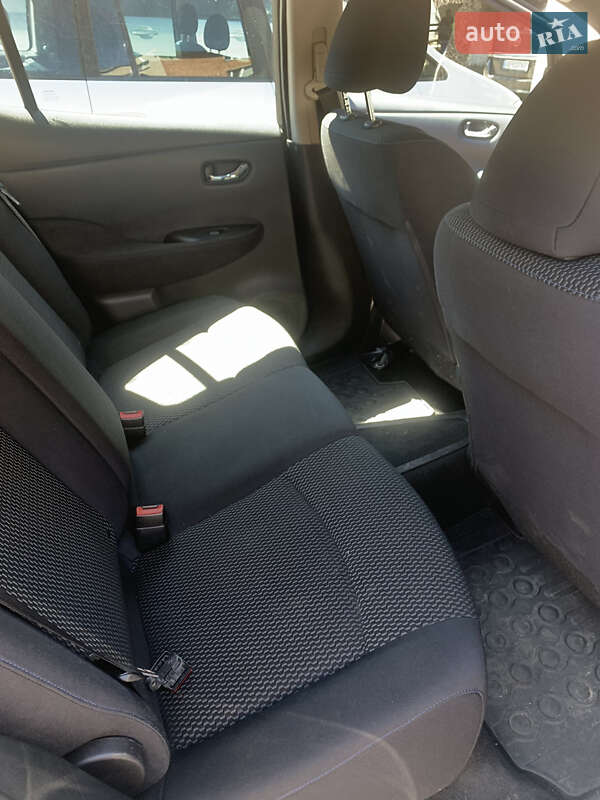 Хетчбек Nissan Leaf 2013 в Вінниці