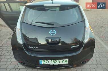 Хэтчбек Nissan Leaf 2015 в Шумске