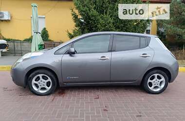 Хетчбек Nissan Leaf 2015 в Рівному