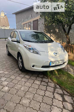 Хэтчбек Nissan Leaf 2012 в Костополе