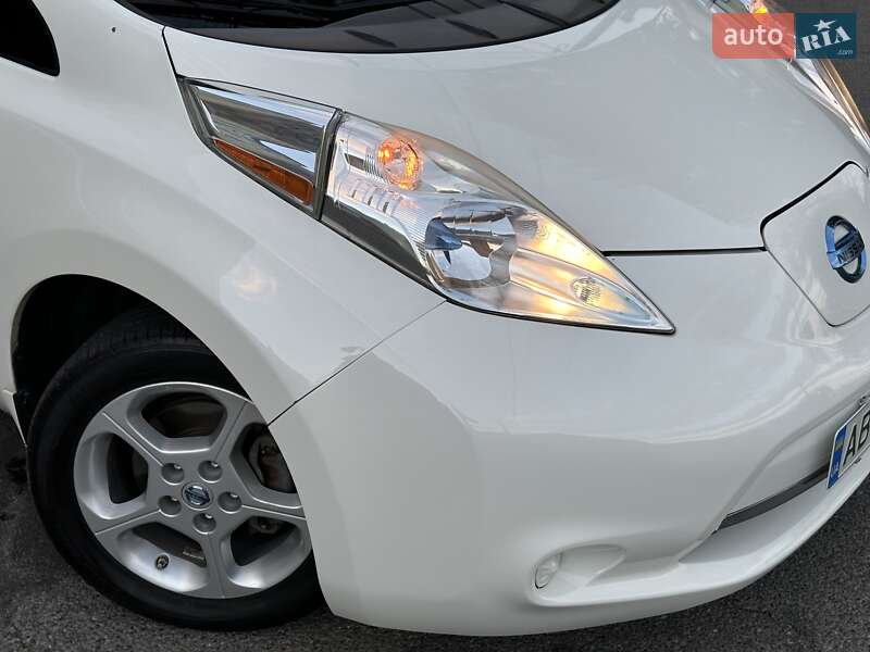 Хэтчбек Nissan Leaf 2013 в Виннице