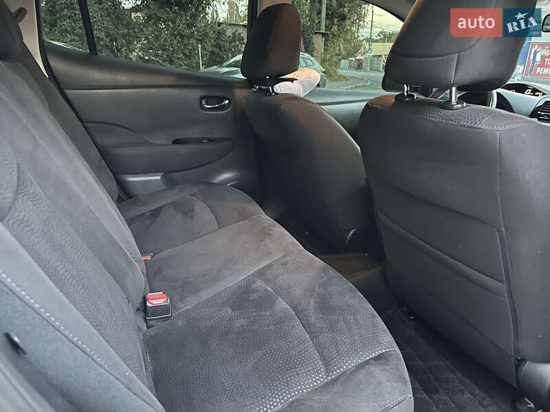 Хэтчбек Nissan Leaf 2013 в Виннице