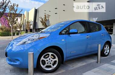 Хэтчбек Nissan Leaf 2012 в Киеве