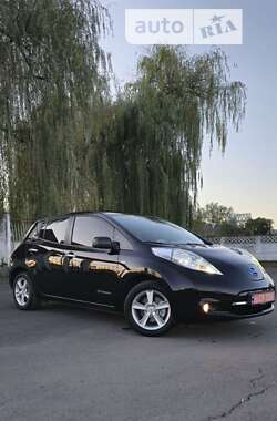 Хэтчбек Nissan Leaf 2011 в Берегово