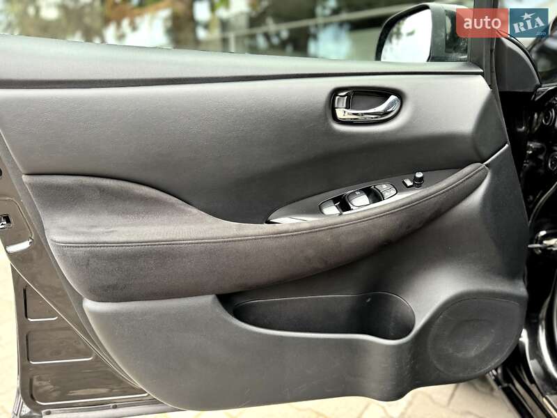Хэтчбек Nissan Leaf 2017 в Дубровице фото 22 Хэтчбек Nissan Leaf 2017 в Дубровице