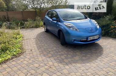 Хэтчбек Nissan Leaf 2011 в Киеве