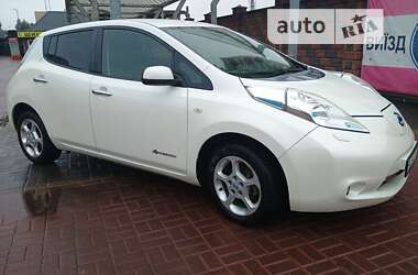 Хэтчбек Nissan Leaf 2014 в Ровно