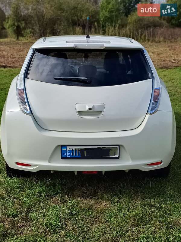 Хэтчбек Nissan Leaf 2011 в Сторожинце фото 5 Хэтчбек Nissan Leaf 2011 в Сторожинце