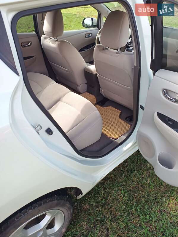 Хэтчбек Nissan Leaf 2011 в Сторожинце фото 15 Хэтчбек Nissan Leaf 2011 в Сторожинце