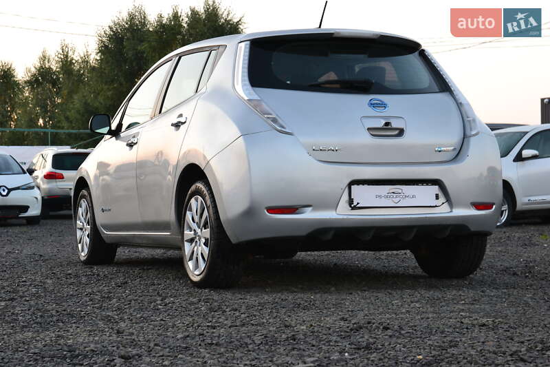 Хэтчбек Nissan Leaf 2015 в Луцке