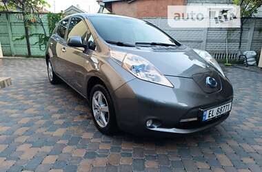 Хэтчбек Nissan Leaf 2015 в Ровно