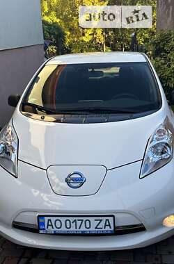 Хэтчбек Nissan Leaf 2016 в Берегово