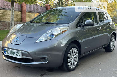 Хэтчбек Nissan Leaf 2014 в Ровно