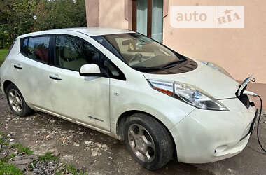 Хэтчбек Nissan Leaf 2011 в Львове