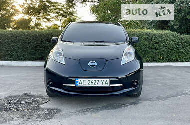 Хэтчбек Nissan Leaf 2014 в Каменском