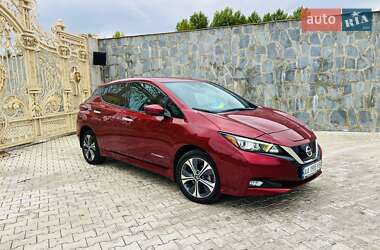 Хэтчбек Nissan Leaf 2018 в Киеве