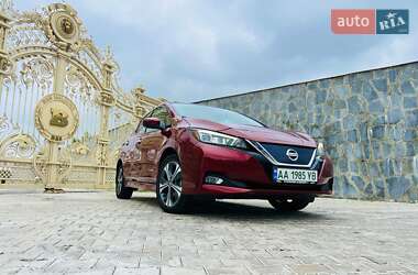 Хетчбек Nissan Leaf 2018 в Києві