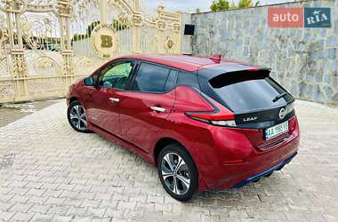 Хэтчбек Nissan Leaf 2018 в Киеве