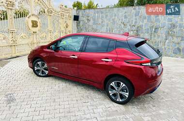 Хэтчбек Nissan Leaf 2018 в Киеве