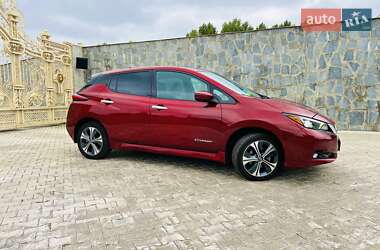 Хэтчбек Nissan Leaf 2018 в Киеве