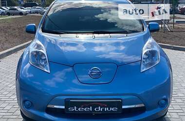 Хэтчбек Nissan Leaf 2014 в Николаеве