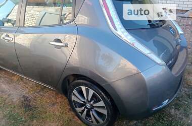 Хетчбек Nissan Leaf 2014 в Житомирі