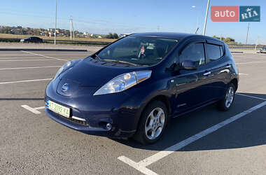 Хэтчбек Nissan Leaf 2014 в Львове