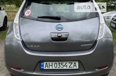 Хетчбек Nissan Leaf 2015 в Києві