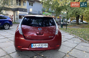 Хэтчбек Nissan Leaf 2015 в Львове