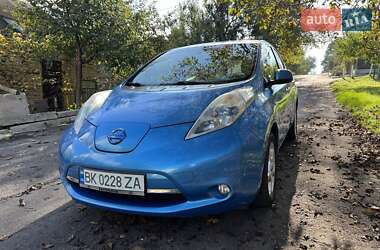 Хетчбек Nissan Leaf 2011 в Рівному