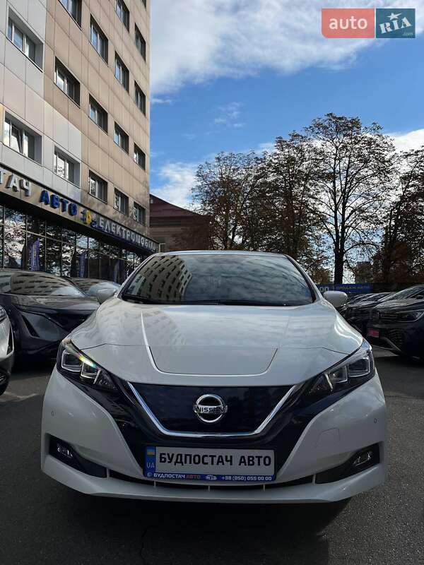 Хетчбек Nissan Leaf 2019 в Києві