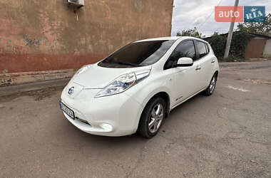 Хэтчбек Nissan Leaf 2014 в Кривом Роге