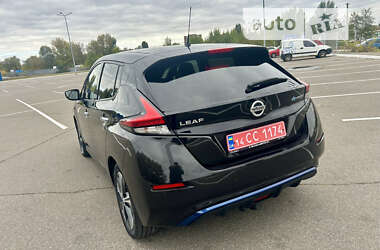 Хэтчбек Nissan Leaf 2019 в Киеве