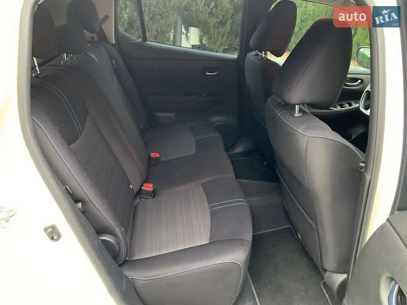 Хетчбек Nissan Leaf 2020 в Дніпрі