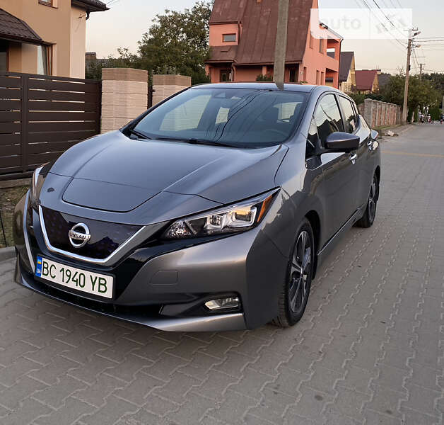 Хэтчбек Nissan Leaf 2021 в Львове