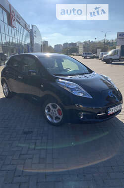 Хетчбек Nissan Leaf 2012 в Хмельницькому