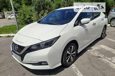 Хэтчбек Nissan Leaf 2018 в Днепре