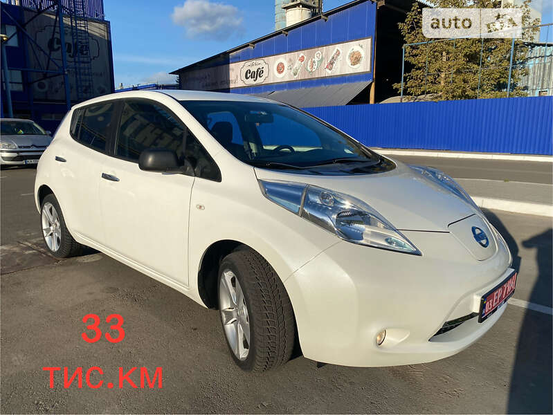 Хэтчбек Nissan Leaf 2014 в Киеве