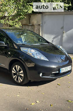 Хетчбек Nissan Leaf 2014 в Одесі