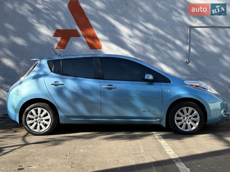 Хэтчбек Nissan Leaf 2014 в Одессе