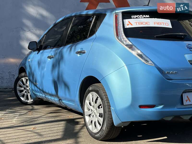 Хэтчбек Nissan Leaf 2014 в Одессе