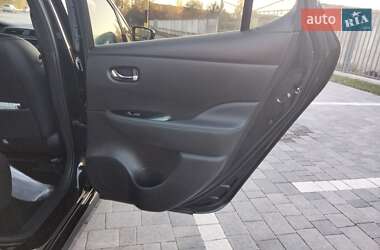 Хэтчбек Nissan Leaf 2019 в 