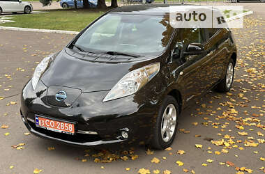 Хетчбек Nissan Leaf 2015 в Рівному