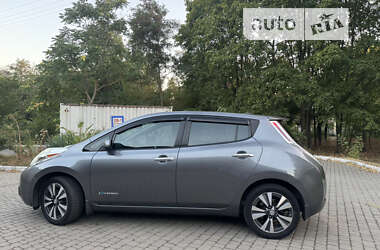 Хетчбек Nissan Leaf 2015 в Одесі