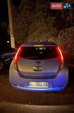 Хэтчбек Nissan Leaf 2014 в 